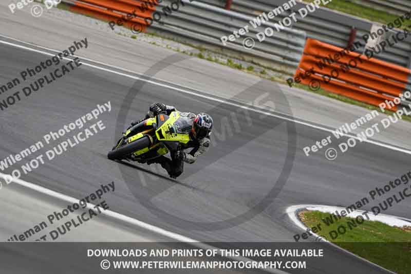 cadwell no limits trackday;cadwell park;cadwell park photographs;cadwell trackday photographs;enduro digital images;event digital images;eventdigitalimages;navarra;no limits trackdays;peter wileman photography;racing digital images;trackday digital images;trackday photos